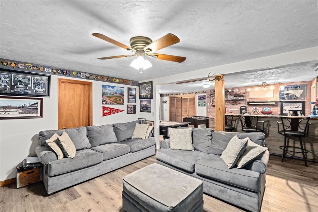 Dining room, Interior, Living room, Wood Texture Flooring