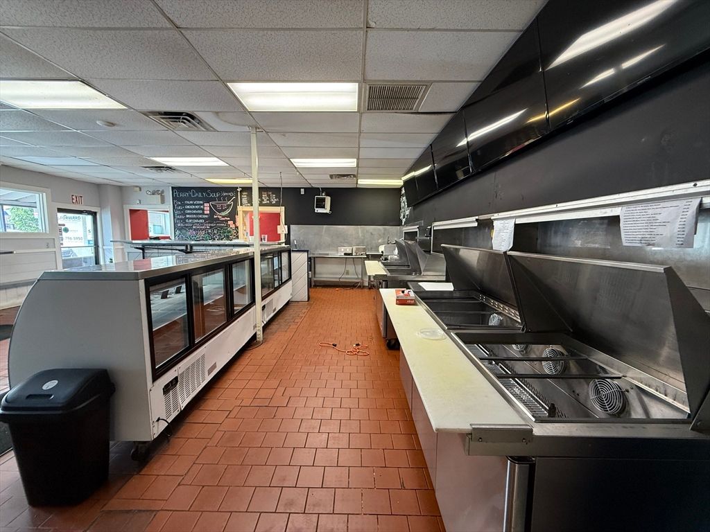 Interior, Kitchen, Recessed Lighting
