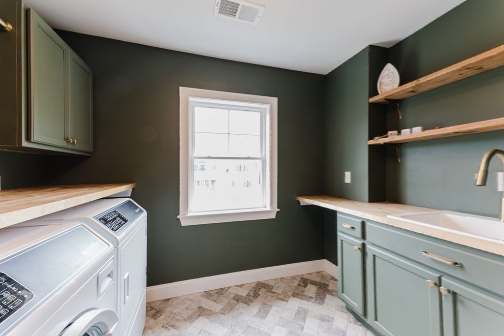 Interior, Washer