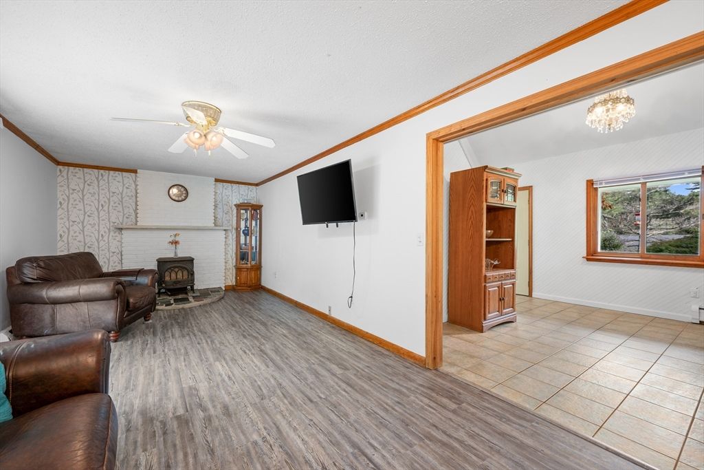 Chandelier, Fireplace, Interior, Wood Texture Flooring