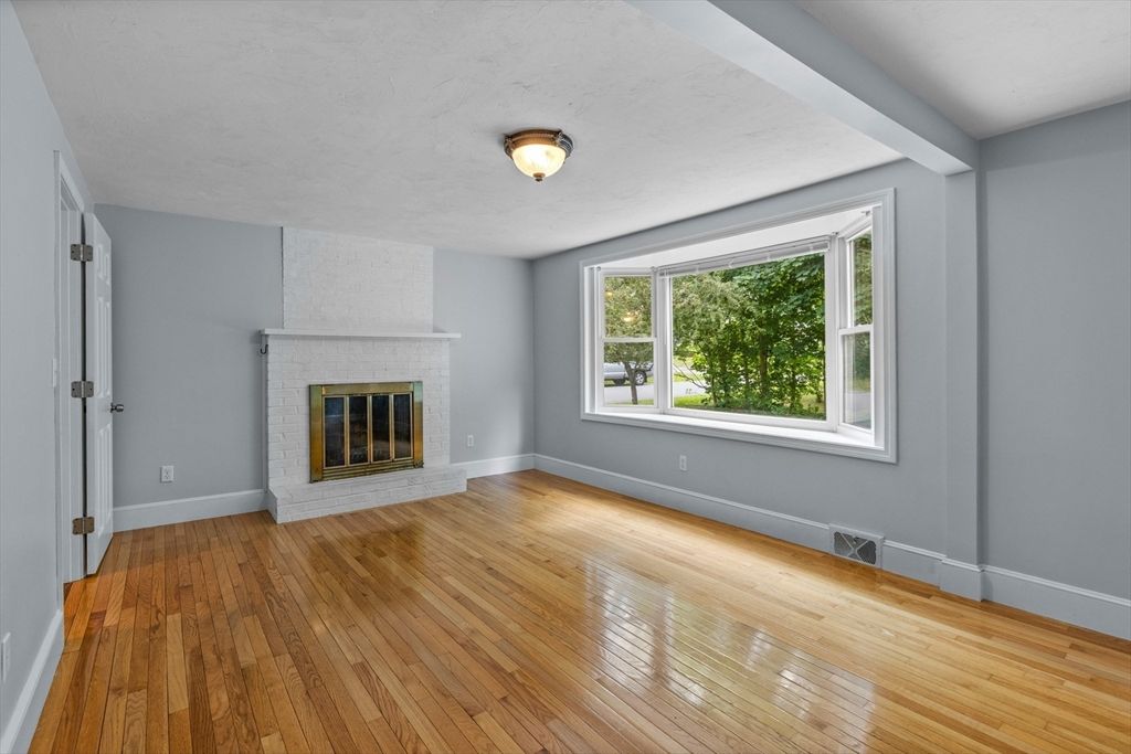 Empty room, Fireplace, Interior, Wood Texture Flooring