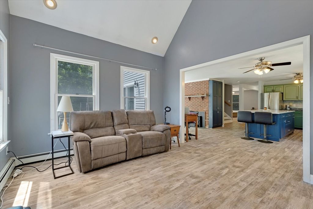 Interior, Kitchen, Living room, Recessed Lighting, Wood Texture Flooring