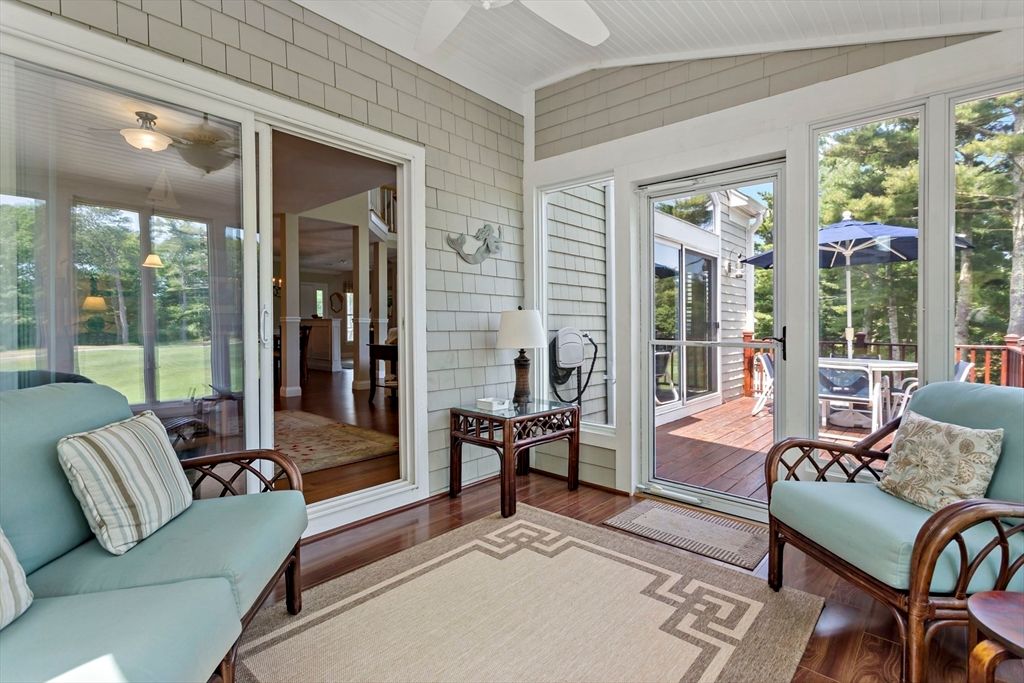 Interior, Living room, Sun Room, Wood Texture Flooring