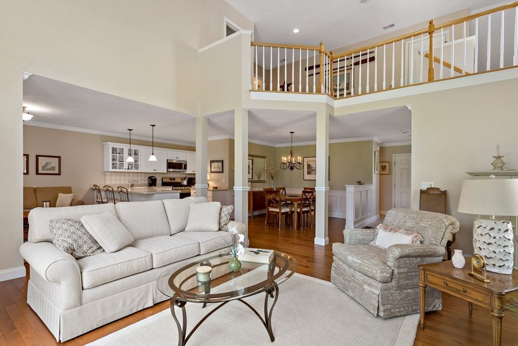 Chandelier, Dining room, Interior, Kitchen, Living room, Pendant Lights, Recessed Lighting, Wood Texture Flooring