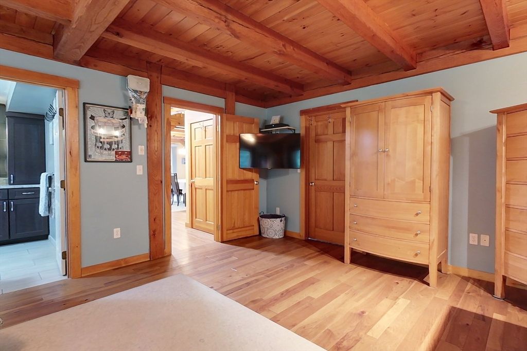 Empty room, Interior, Wooden Beams, Wooden Ceilings, Wood Texture Flooring