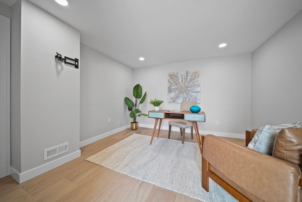 Home Office, Interior, Recessed Lighting, Wood Texture Flooring