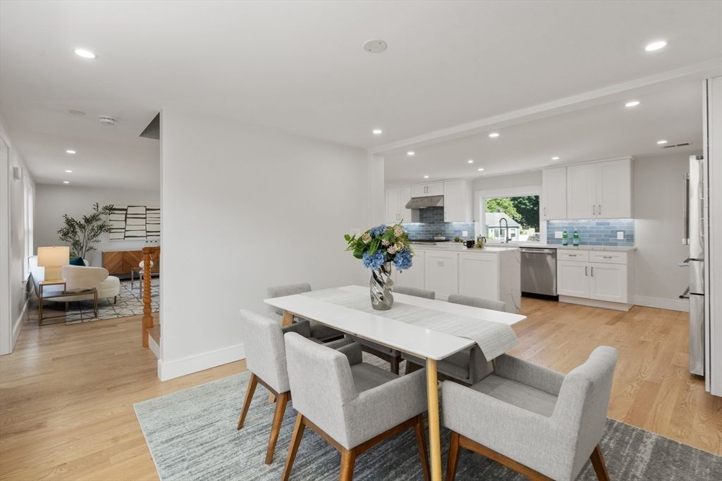 Dining room, Interior, Kitchen, Recessed Lighting, Stainless Steel Appliances, Wood Texture Flooring