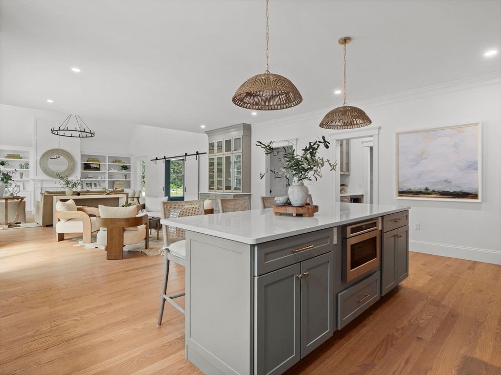 Dining room, Interior, Kitchen, Living room, Pendant Lights, Recessed Lighting, Wood Texture Flooring