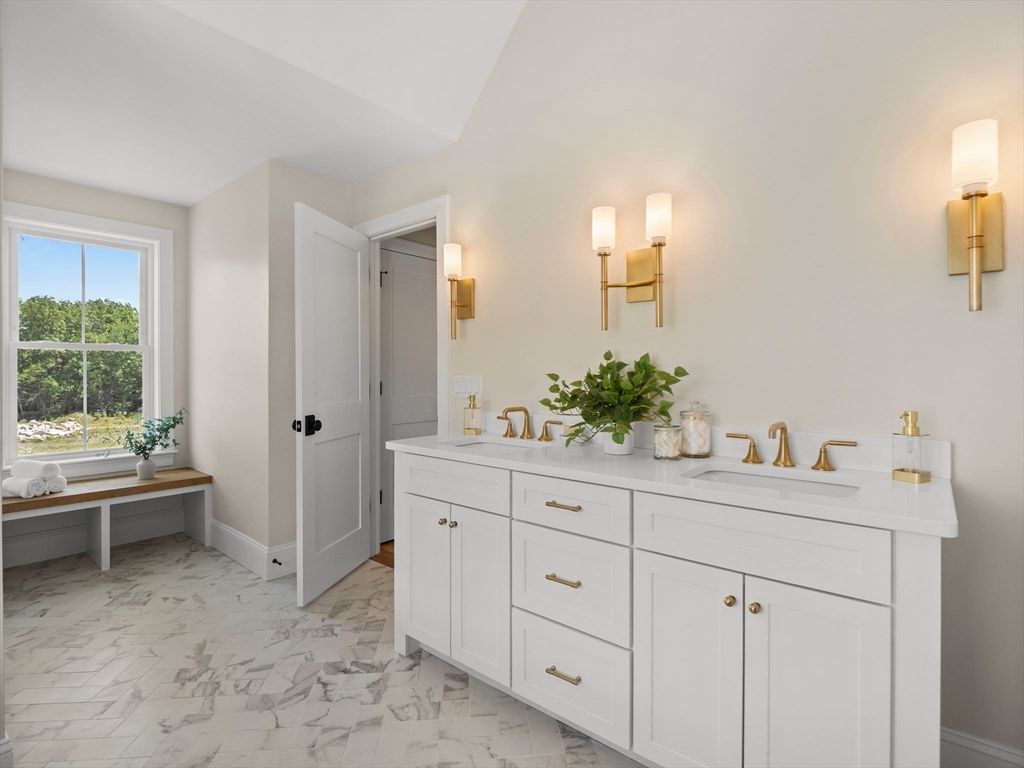 Bathroom, Dual Sink Vanities, Interior, Marble