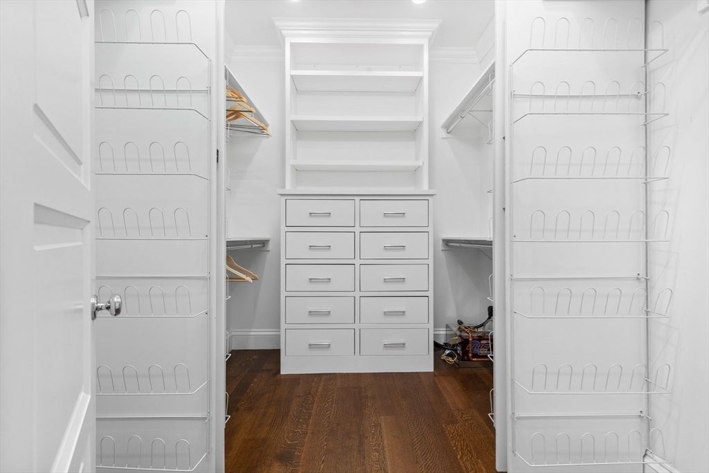 Interior, Recessed Lighting, Walk-in Closets, Wood Texture Flooring