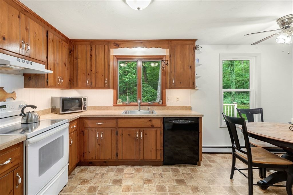Dining room, Interior, Kitchen