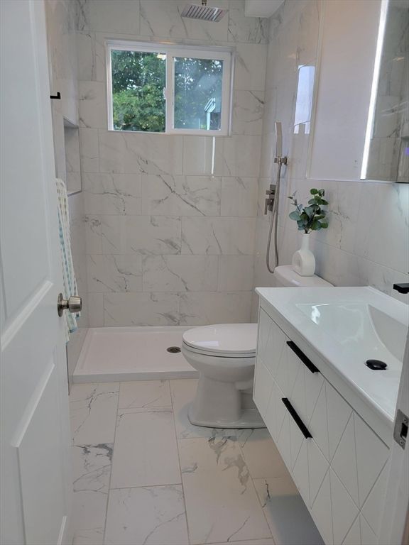 Bathroom, Interior, Marble, Marble Walls