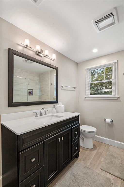 Bathroom, Interior, Recessed Lighting, Wood Texture Flooring
