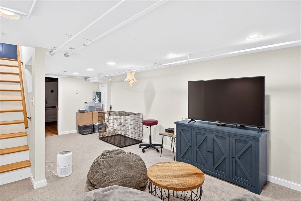 Interior, Recessed Lighting