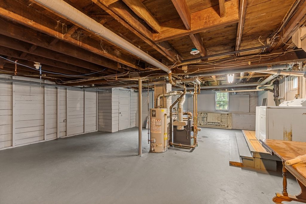 Interior, Washer, Wooden Beams, Wooden Ceilings