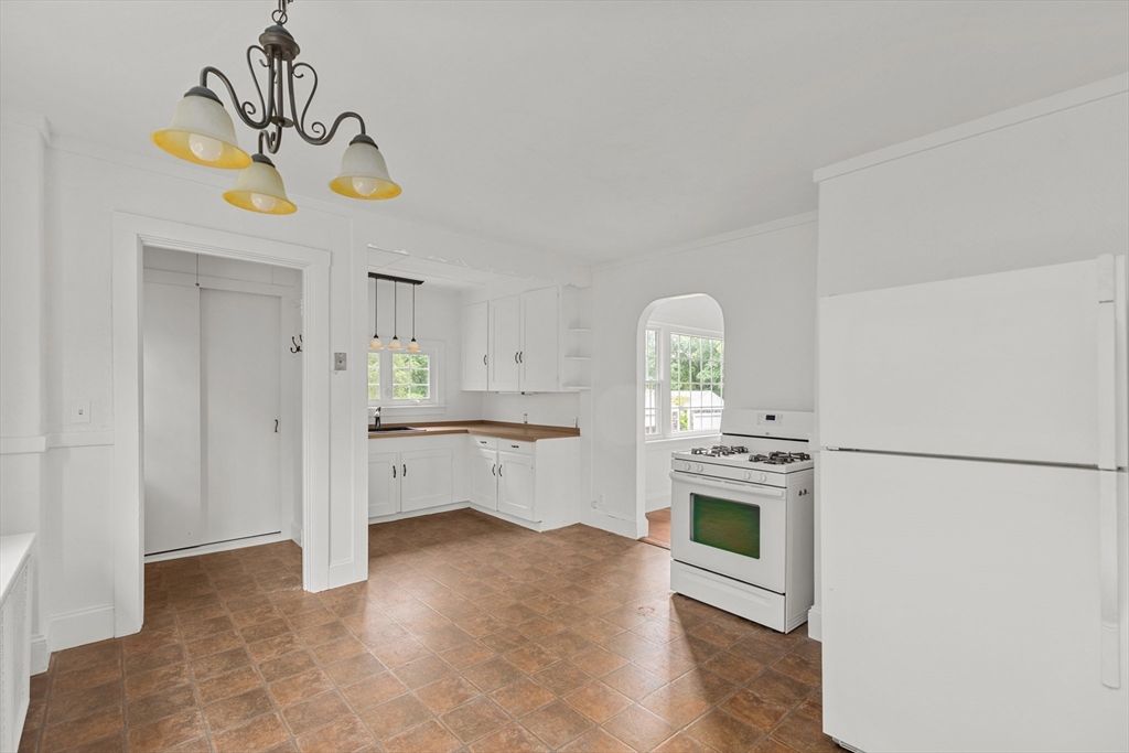 Chandelier, Interior, Kitchen, Pendant Lights