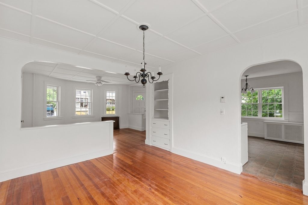 Chandelier, Empty room, Interior, Wood Texture Flooring
