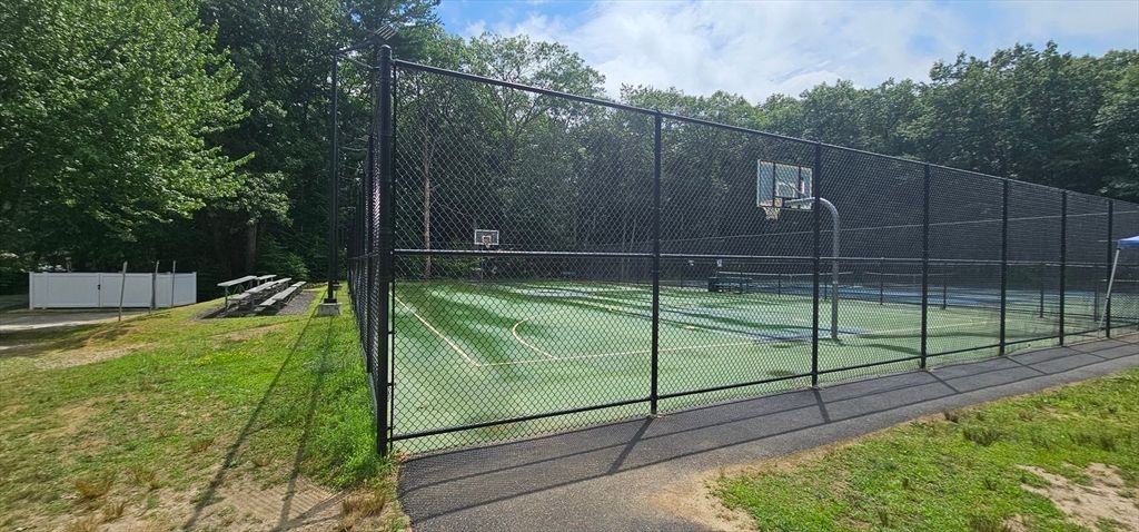 Exterior, Tennis Courts