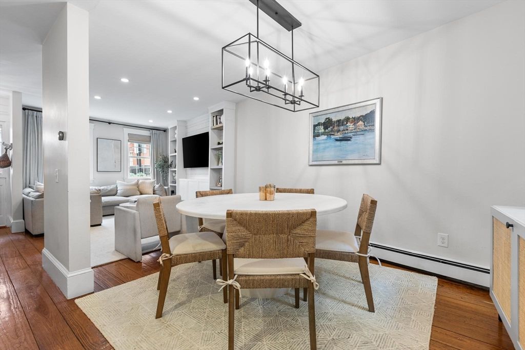 Chandelier, Dining room, Interior, Living room, Pendant Lights, Recessed Lighting, Wood Texture Flooring