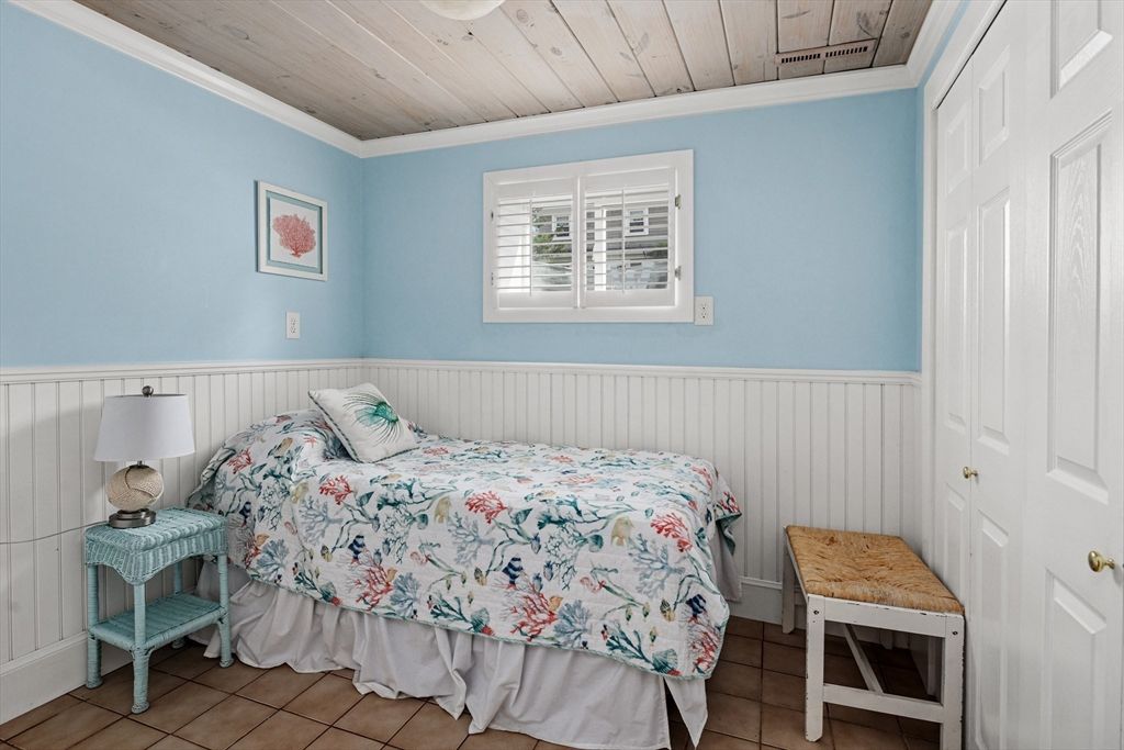Bedroom, Interior, Wooden Ceilings