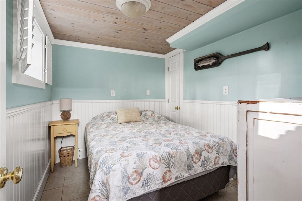 Bedroom, Interior, Wooden Ceilings