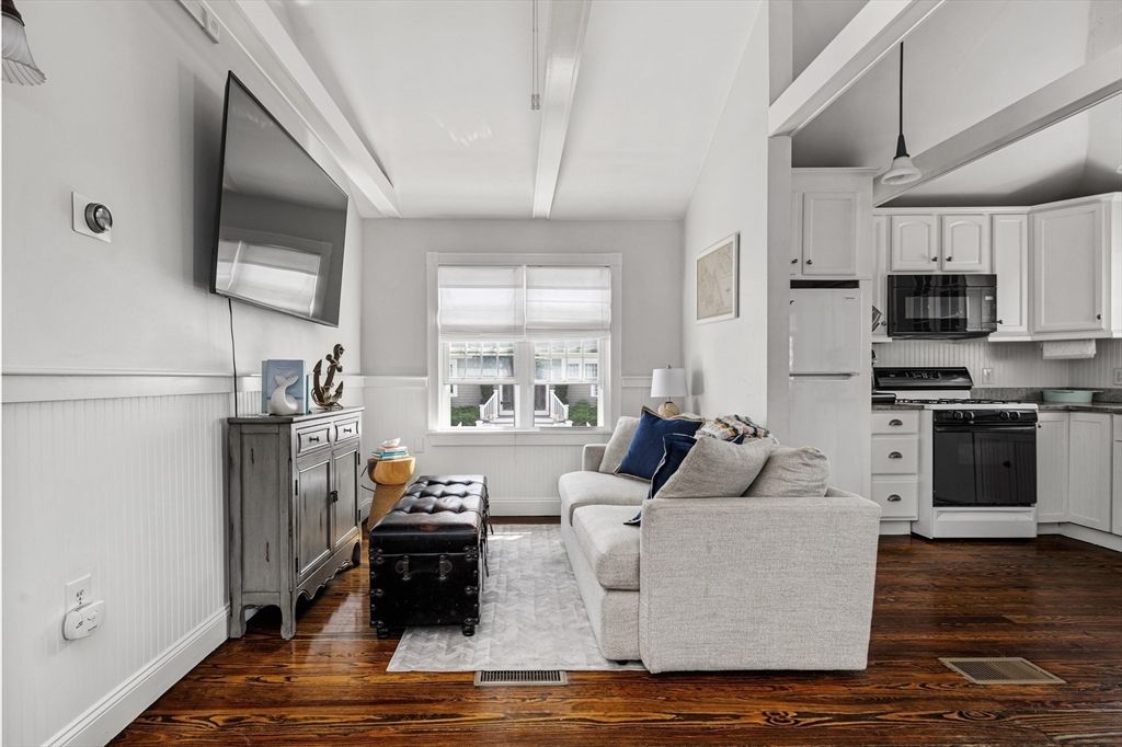 Interior, Kitchen, Living room, Pendant Lights, Stainless Steel Appliances, Wood Texture Flooring