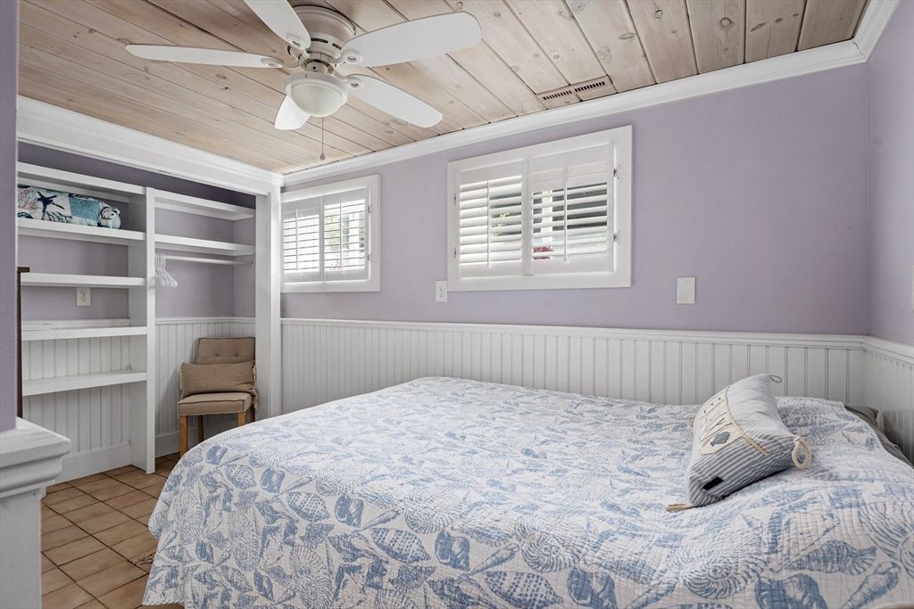 Bedroom, Interior, Wooden Ceilings