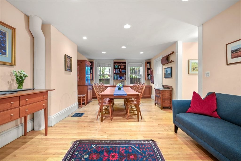 Dining room, Interior, Recessed Lighting, Wood Texture Flooring