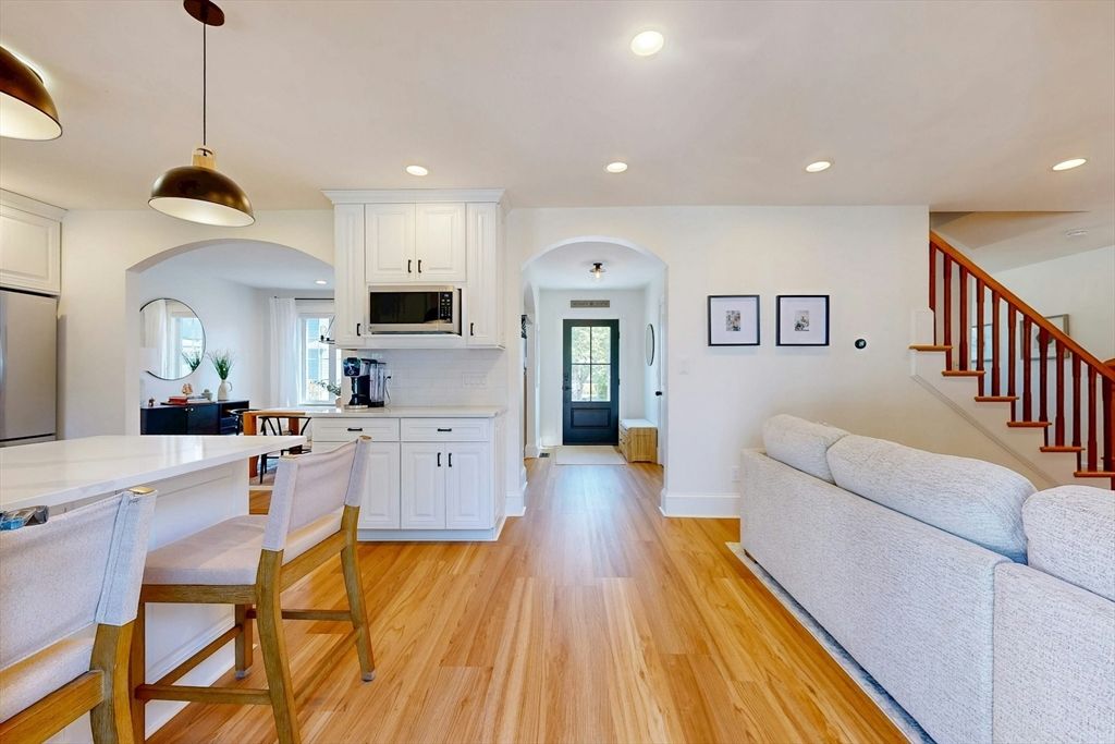 Interior, Kitchen, Pendant Lights, Recessed Lighting, Wood Texture Flooring