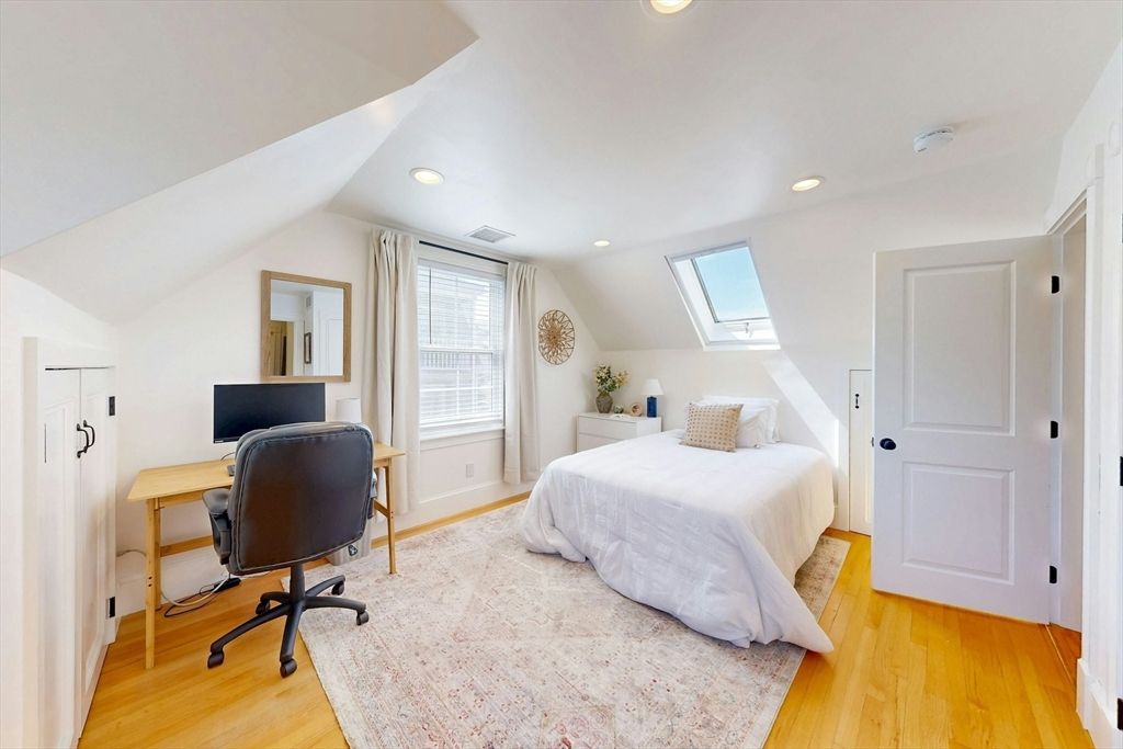 Bedroom, Home Office, Interior, Recessed Lighting, Wood Texture Flooring