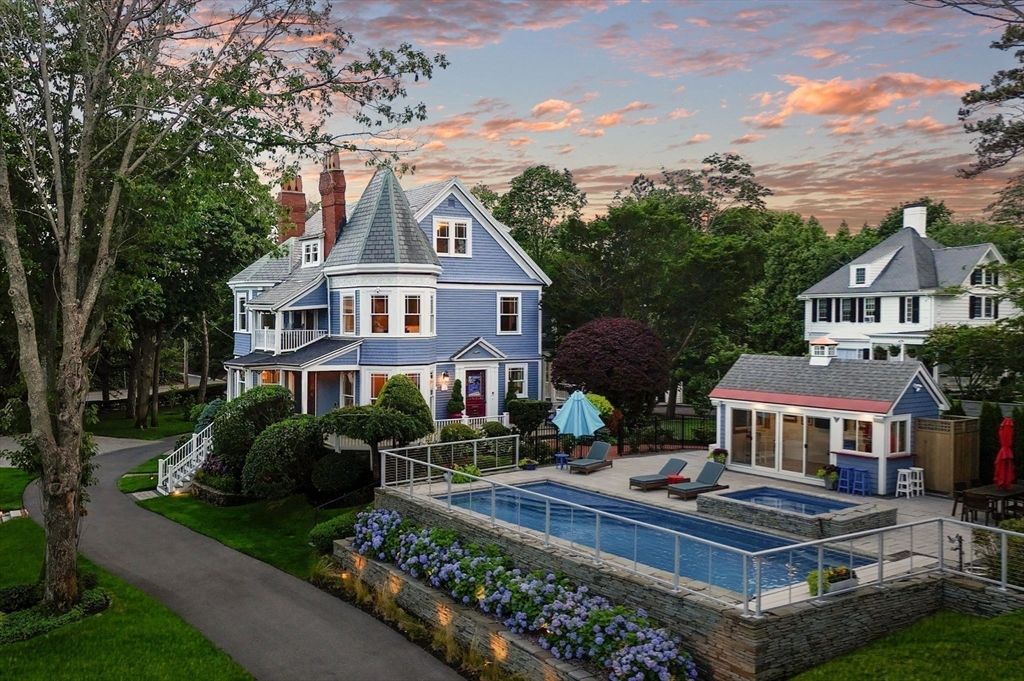 Detached Garage, Exterior, Pool