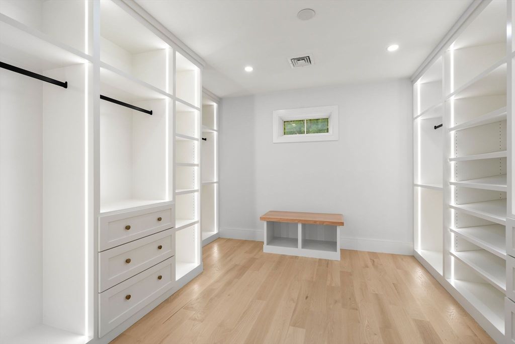 Interior, Recessed Lighting, Walk-in Closets, Wood Texture Flooring