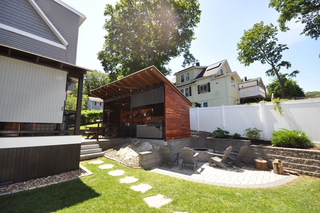 Backyard, Exterior
