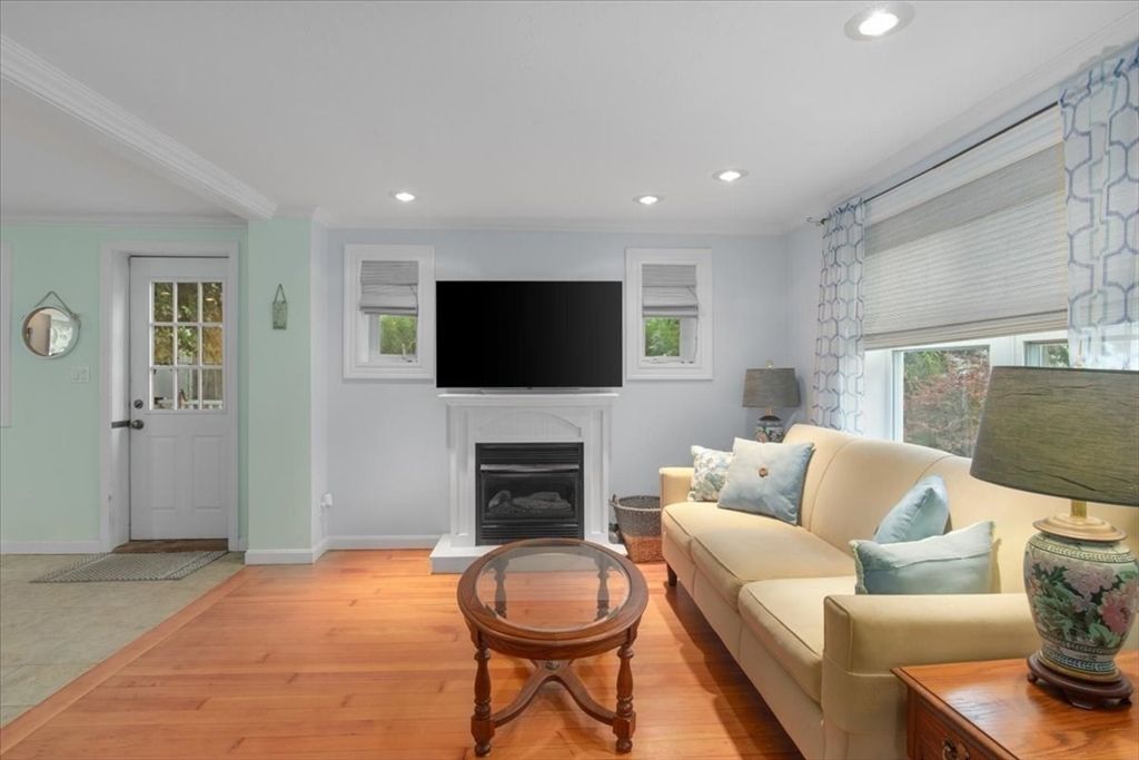 Fireplace, Interior, Living room, Recessed Lighting, Wood Texture Flooring