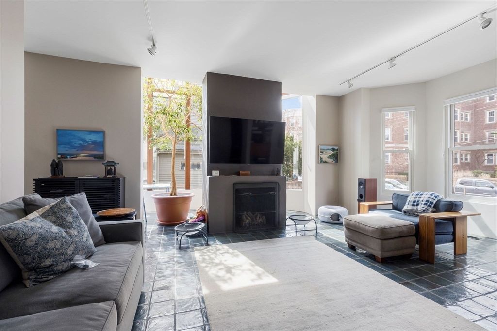 Fireplace, Interior, Living room