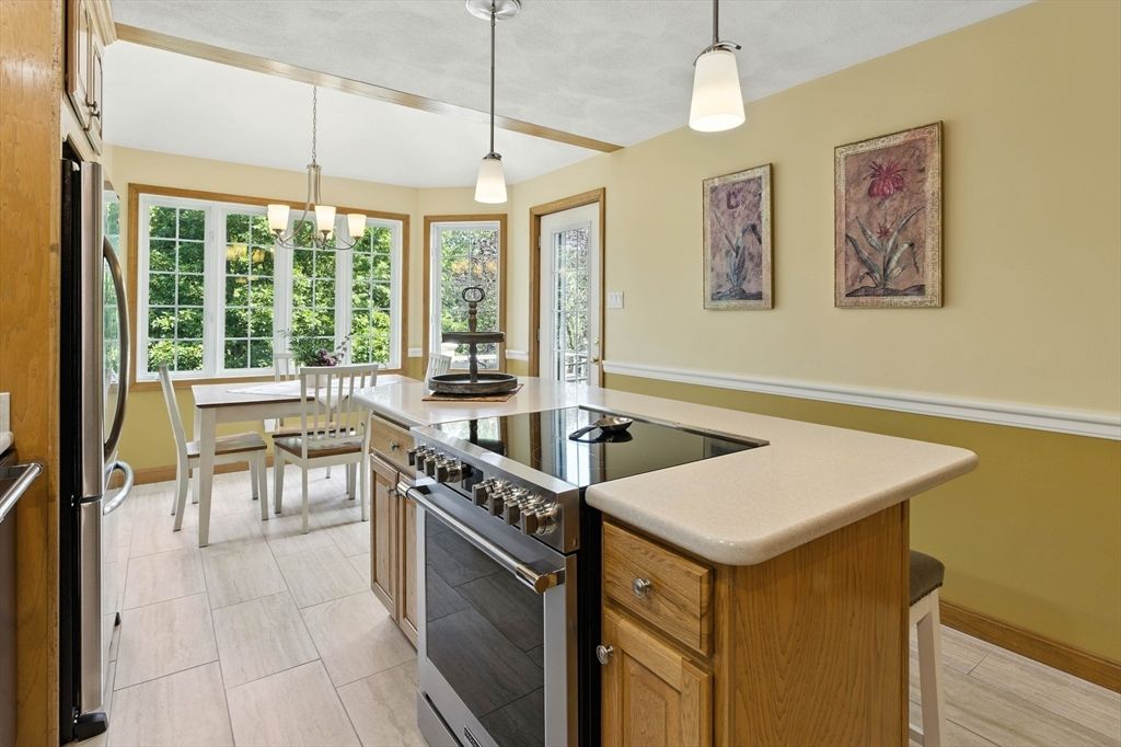 Dining room, Interior, Kitchen, Pendant Lights