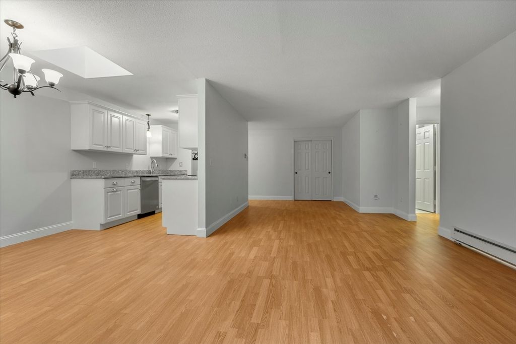 Empty room, Interior, Kitchen, Wood Texture Flooring