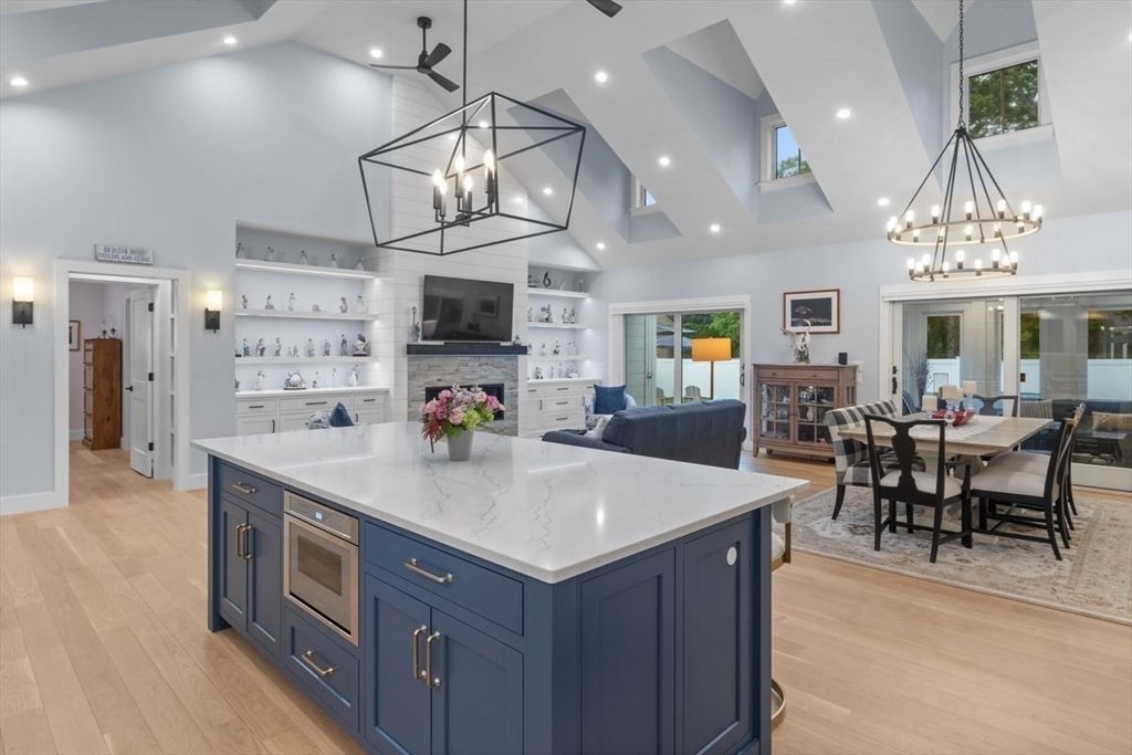 Chandelier, Dining room, Fireplace, Interior, Kitchen, Pendant Lights, Recessed Lighting, Wood Texture Flooring