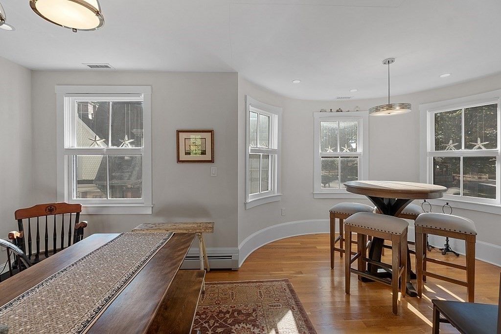 Dining room, Interior, Pendant Lights, Recessed Lighting, Wood Texture Flooring
