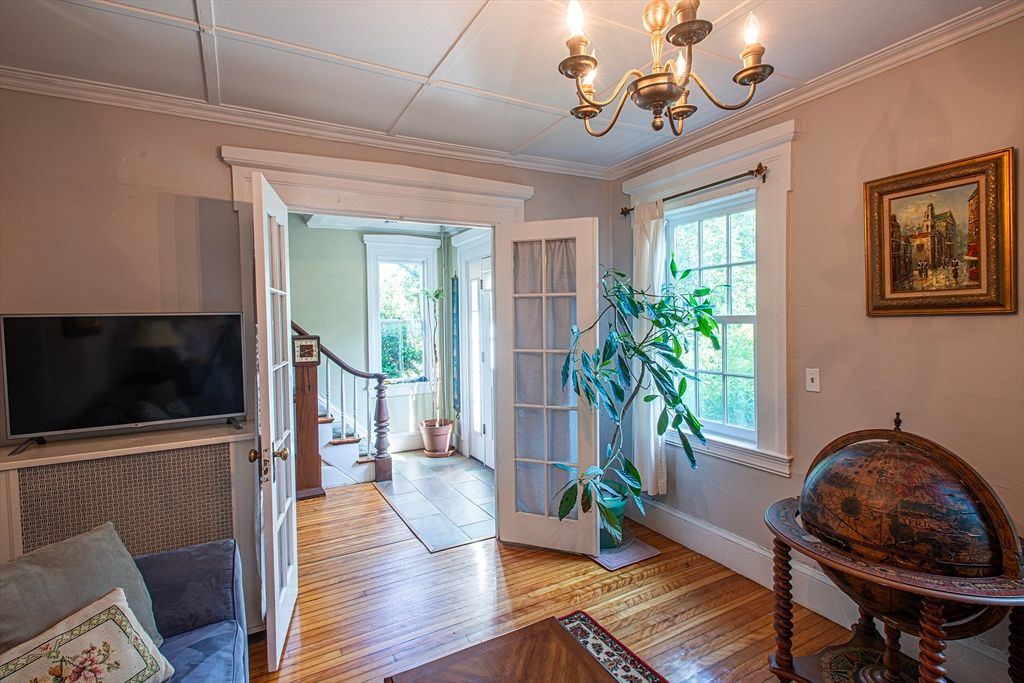Chandelier, Interior, Wood Texture Flooring