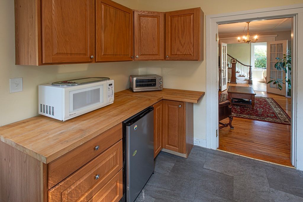 Chandelier, Interior, Kitchen, Wood Texture Flooring