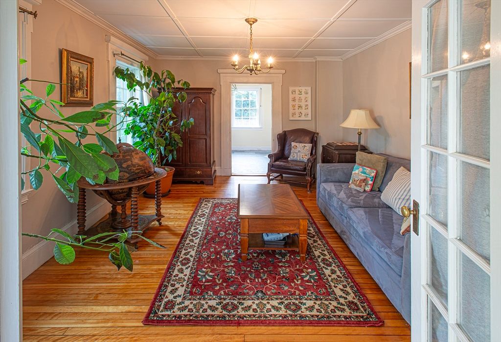 Chandelier, Interior, Living room, Wood Texture Flooring