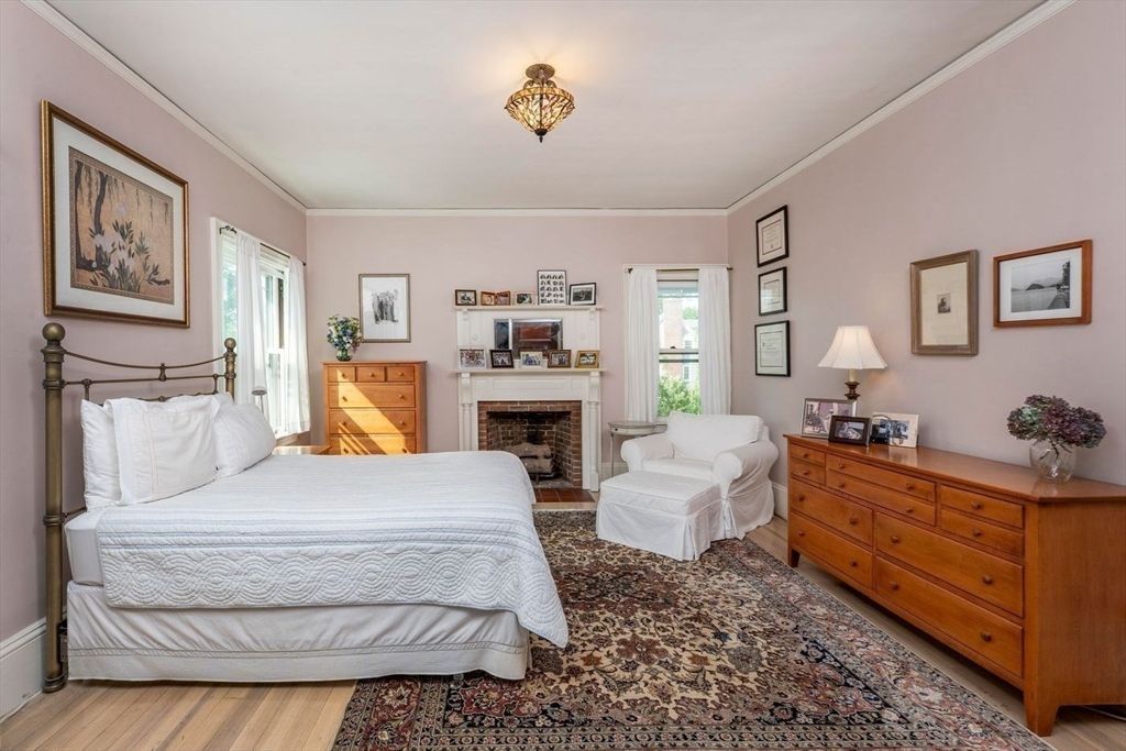 Bedroom, Fireplace, Interior, Wood Texture Flooring