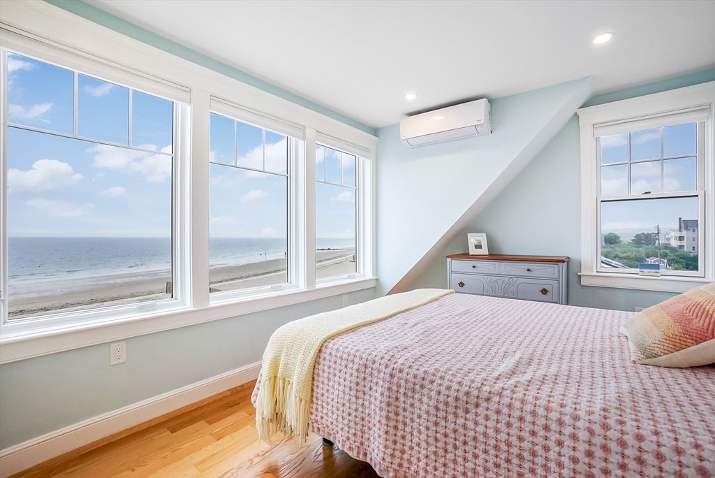Bedroom, Interior, Recessed Lighting, Water, Wood Texture Flooring