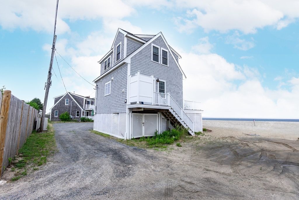 Exterior, Water