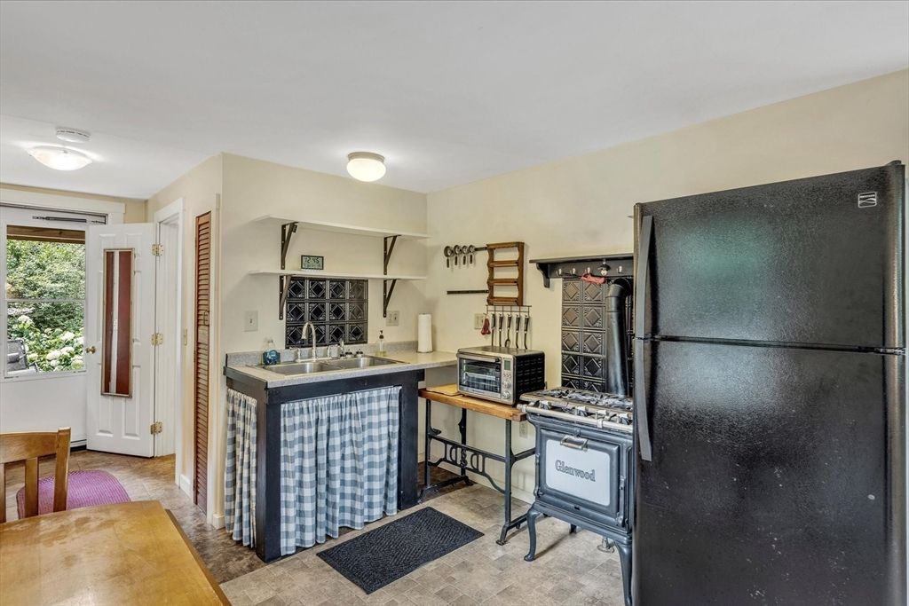 Interior, Kitchen