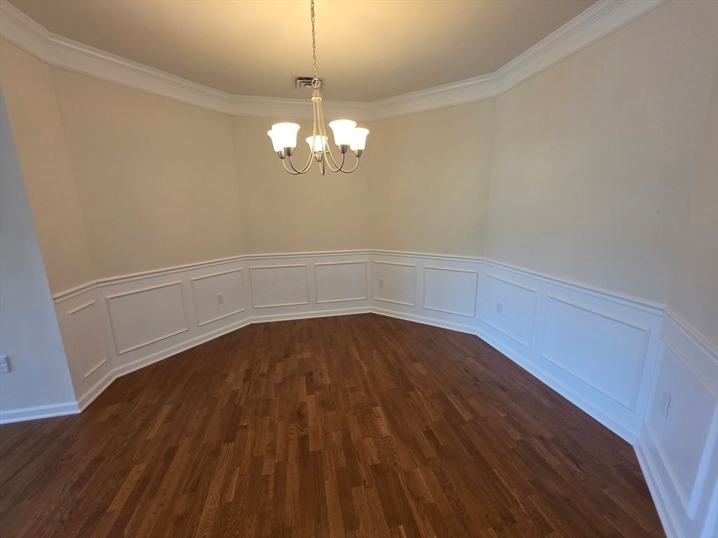 Chandelier, Empty room, Interior, Wood Texture Flooring
