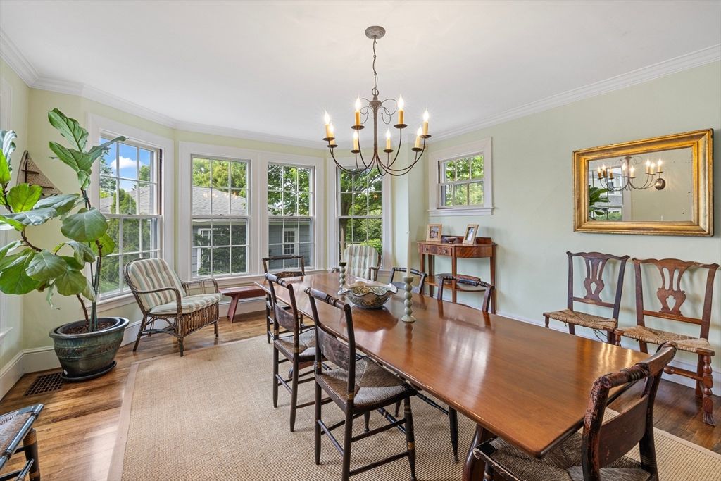 Chandelier, Dining room, Interior, Wood Texture Flooring