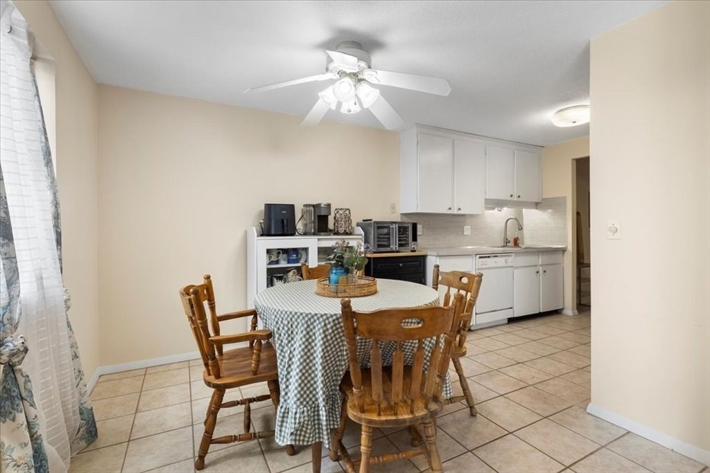 Dining room, Interior, Kitchen
