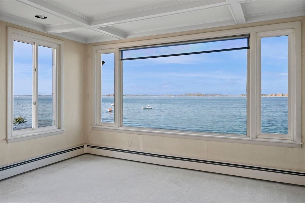 Empty room, Interior, Water
